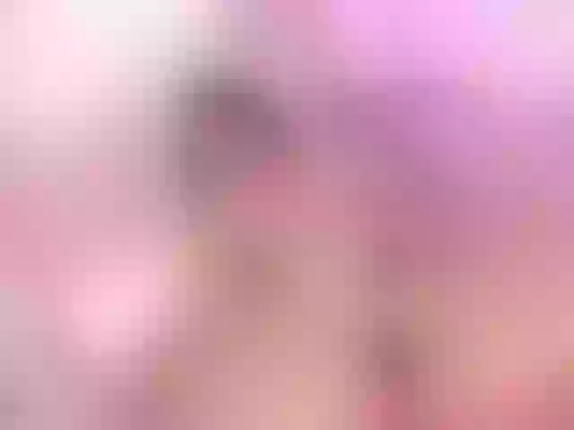 Live sex webcam photo for MeganRosse #277957213