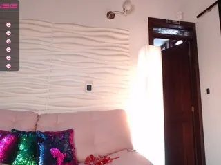Live sex webcam photo for MeganScott #233136430