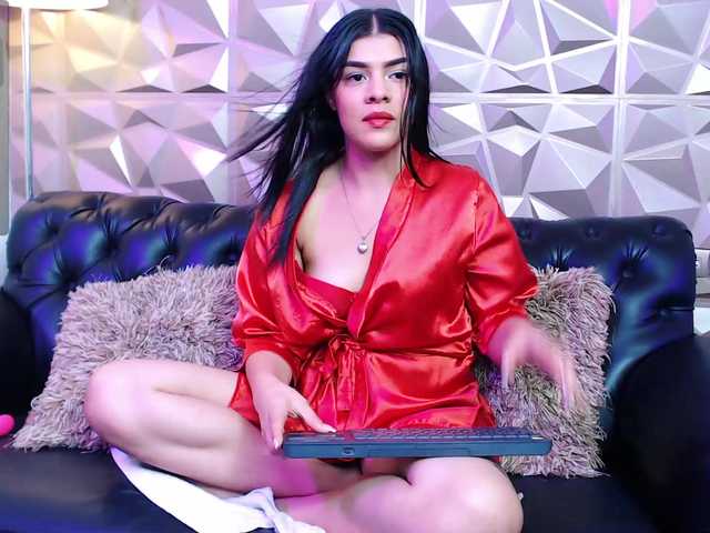 Live sex webcam photo for MeganWade #278069174