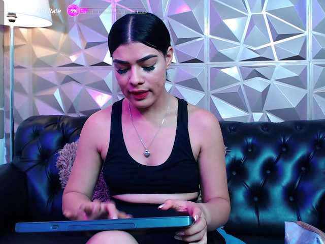 Live sex webcam photo for MeganWade #278154852