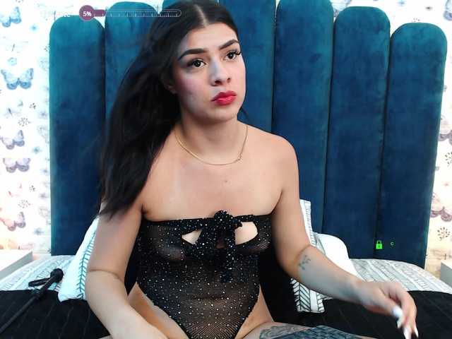 Live sex webcam photo for MeganWade #278302520