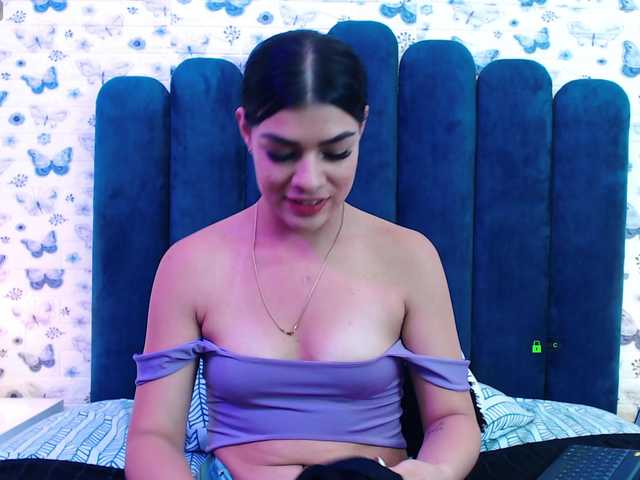 Live sex webcam photo for MeganWade #278307347