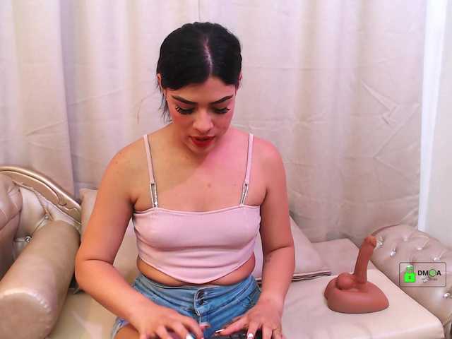 Live sex webcam photo for MeganWade #290291719