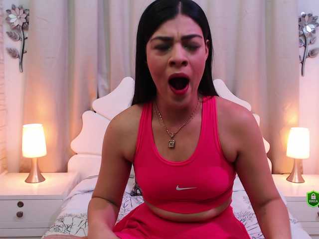 Live sex webcam photo for MeganWade #290977264