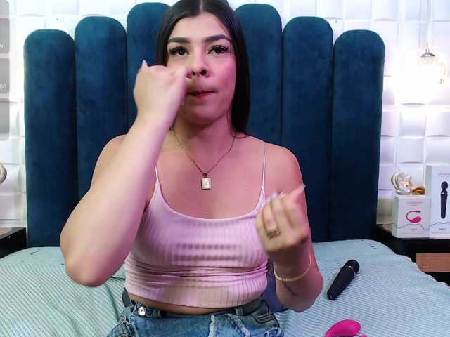 Live sex webcam photo for MeganWade #291520570