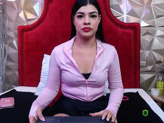 Live sex webcam photo for MeganWade #291534500