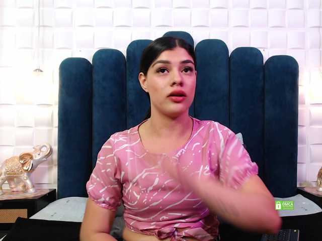 Live sex webcam photo for MeganWade #291899942