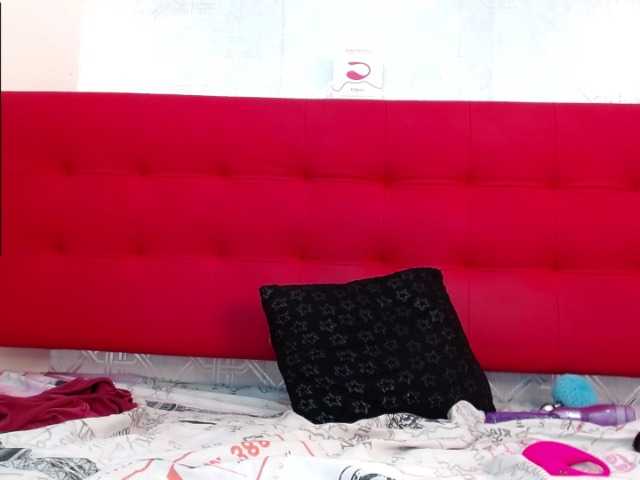 Live sex webcam photo for MeganWilliams #273801021