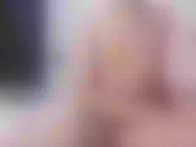 Live sex webcam photo for MeganYandi #277386832