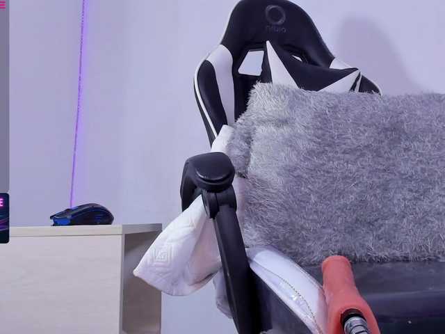 Live sex webcam photo for Meganbrowns #275535829