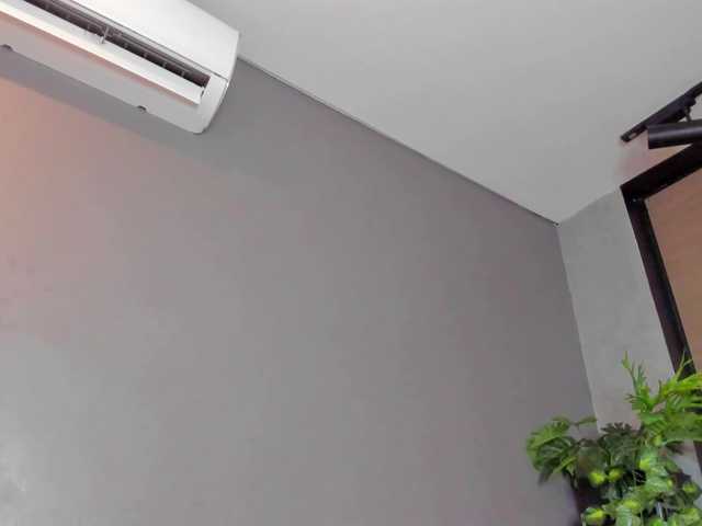 Live sex webcam photo for Megann-monroee #278104242