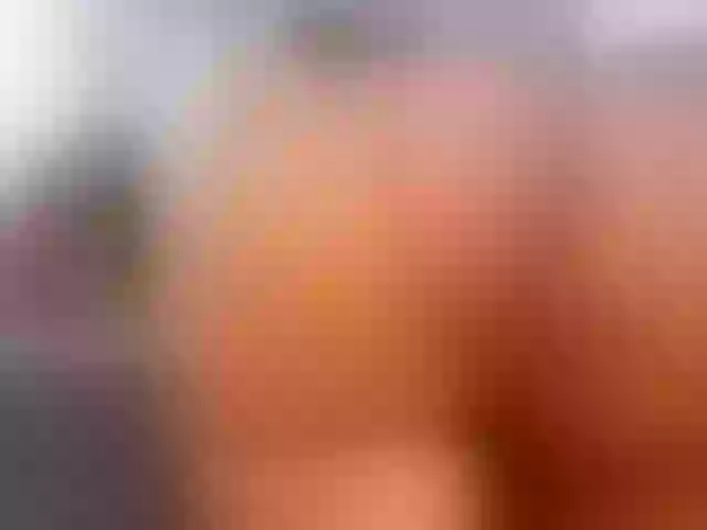 Live sex webcam photo for MegannGlow #273158525