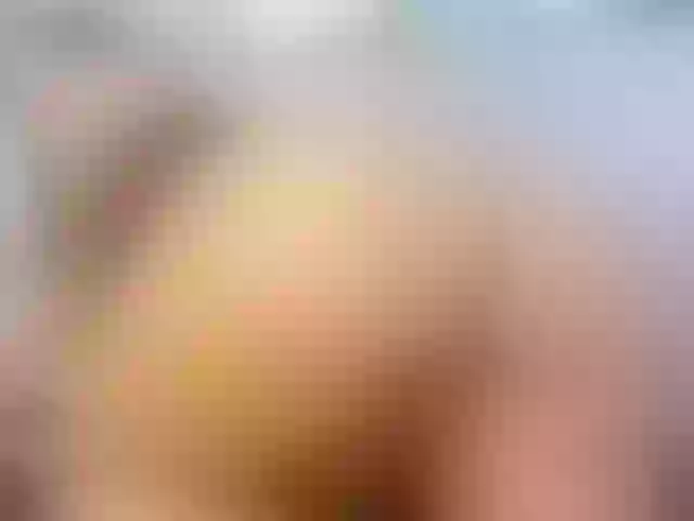 Live sex webcam photo for MegannGlow #273197323