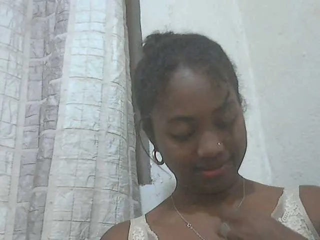 Live sex webcam photo for Megannehot #290748336