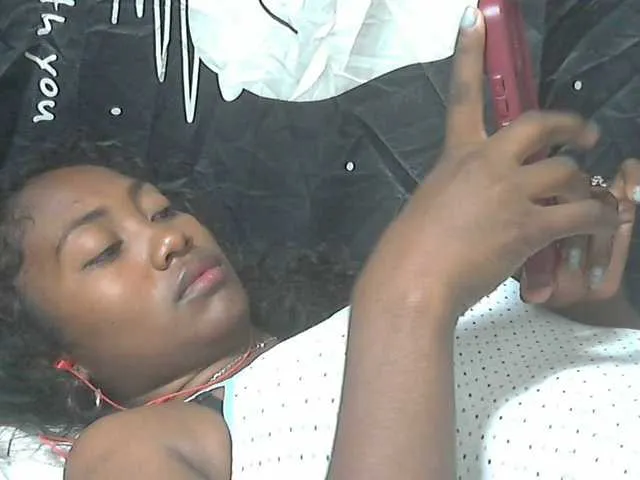 Live sex webcam photo for Megannehot #290853501