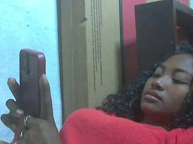 Live sex webcam photo for Megannehot #290902441