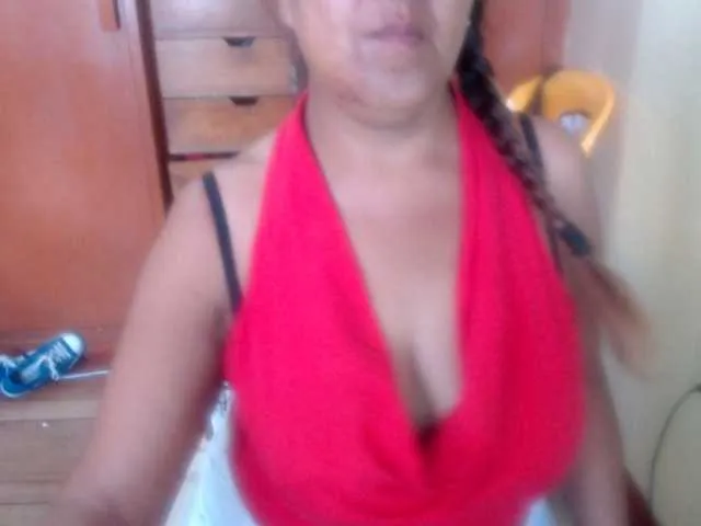 Live sex webcam photo for Meganny2023 #275575095