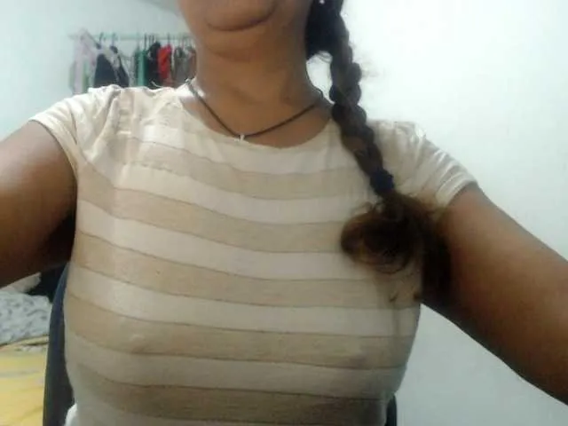 Live sex webcam photo for Meganny2023 #276711133