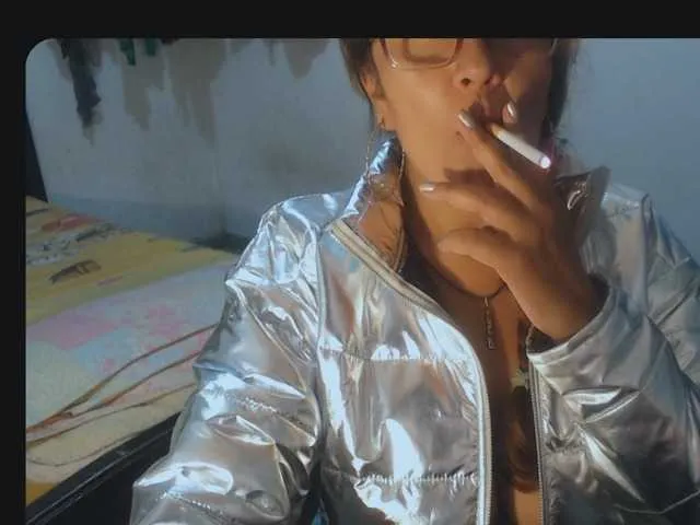 Live sex webcam photo for Meganny2023 #276829645