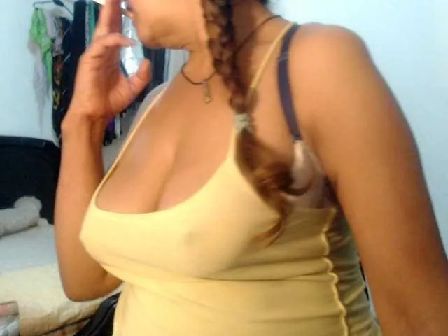 Live sex webcam photo for Meganny2023 #276949296