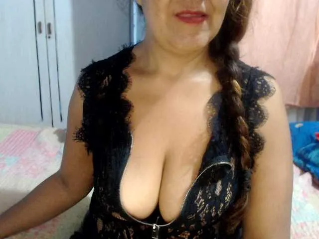 Live sex webcam photo for Meganny2023 #277706730