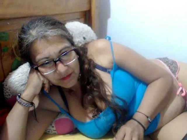 Live sex webcam photo for Meganny2023 #277898189