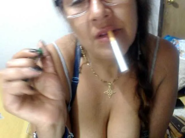 Live sex webcam photo for Meganny2023 #277944759