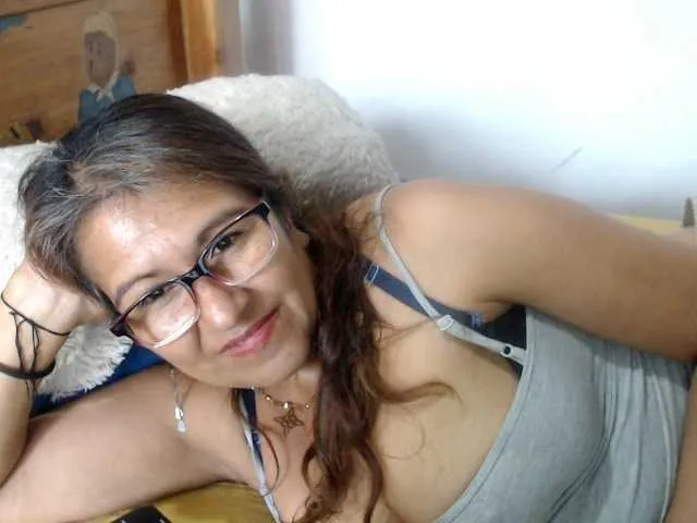 Live sex webcam photo for Meganny2023 #278012628