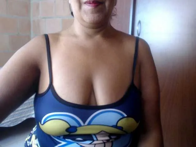 Live sex webcam photo for Meganny2023 #290281653