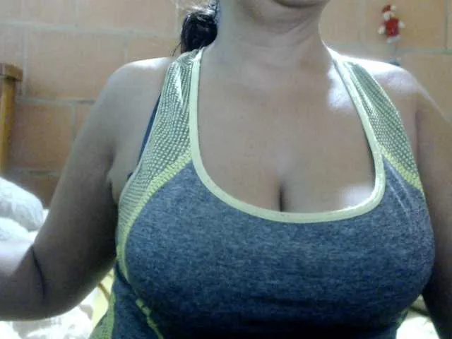 Live sex webcam photo for Meganny2023 #290295256