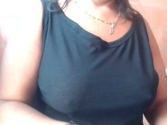 Live sex webcam photo for Meganny2023 #290362257