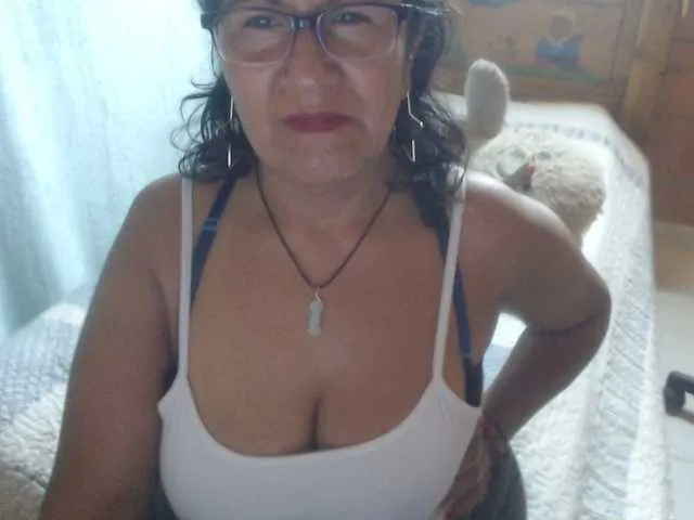 Live sex webcam photo for Meganny2023 #290687509