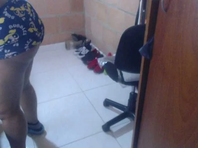 Live sex webcam photo for Meganny2023 #290910493