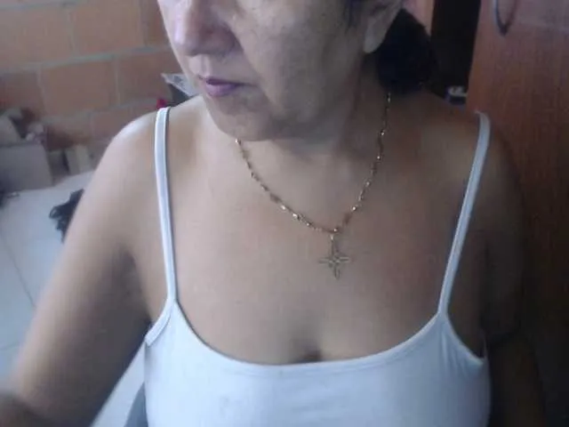 Live sex webcam photo for Meganny2023 #291240112