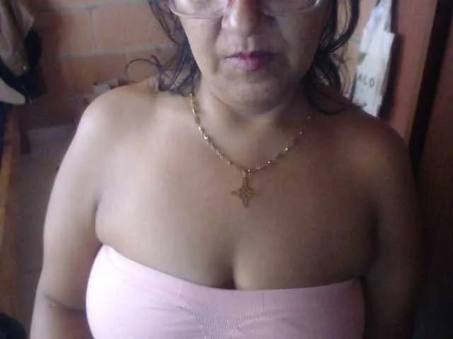 Live sex webcam photo for Meganny2023 #291247416