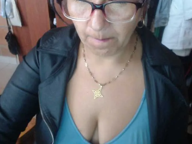 Live sex webcam photo for Meganny2023 #291333088