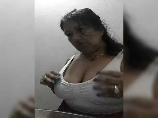 Live sex webcam photo for Meganny2023 #291690634