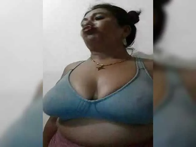 Live sex webcam photo for Meganny2023 #291697623