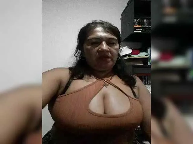 Live sex webcam photo for Meganny2023 #291755387