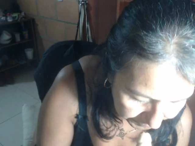 Live sex webcam photo for Meganny2023 #291904255