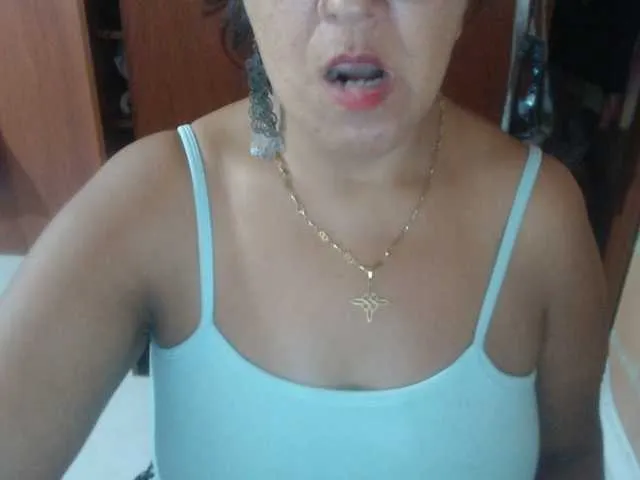 Live sex webcam photo for Meganny2023 #292083154