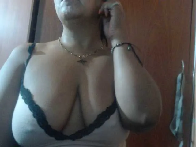 Live sex webcam photo for Meganny2023 #292104891