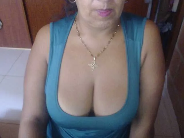 Live sex webcam photo for Meganny2023 #292115996