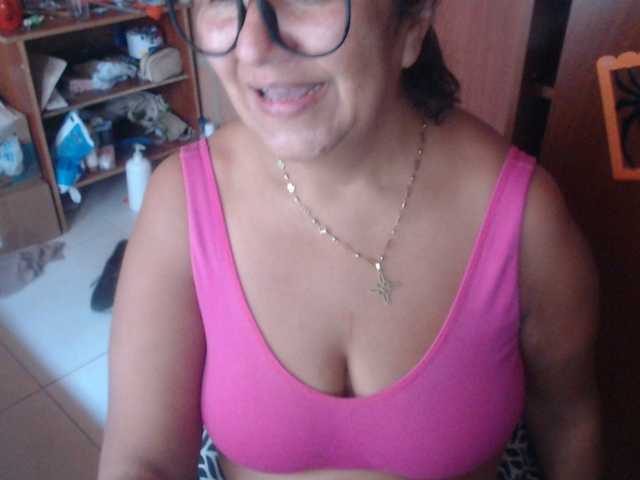 Live sex webcam photo for Meganny2023 #292410183