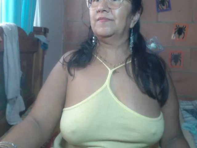 Live sex webcam photo for Meganny2023 #292802142