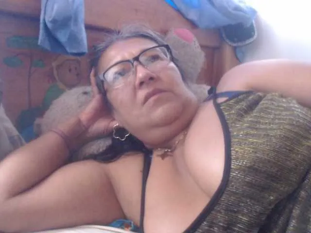 Live sex webcam photo for Meganny2023 #294022852