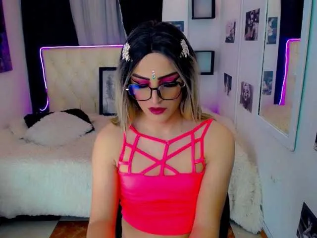 Live sex webcam photo for Megansweett1 #276952872
