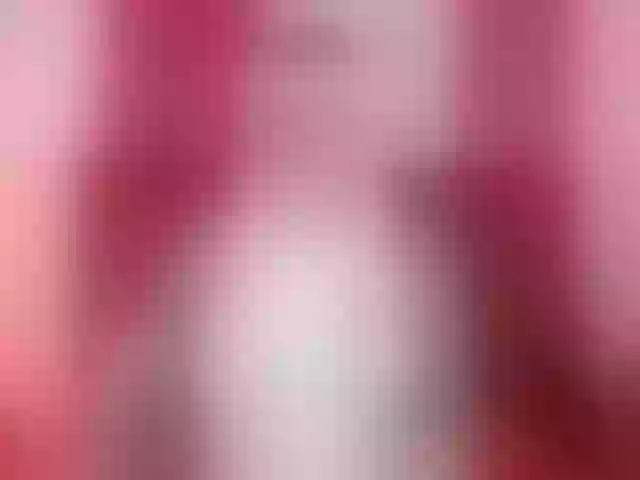 Live sex webcam photo for Megansweett1 #291971859