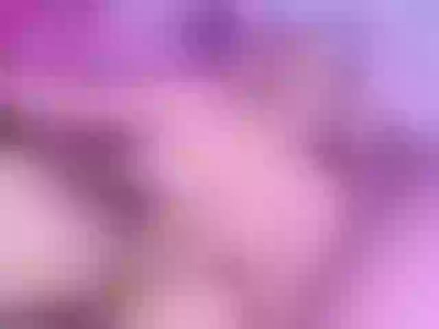 Live sex webcam photo for Megansweett1 #292107569
