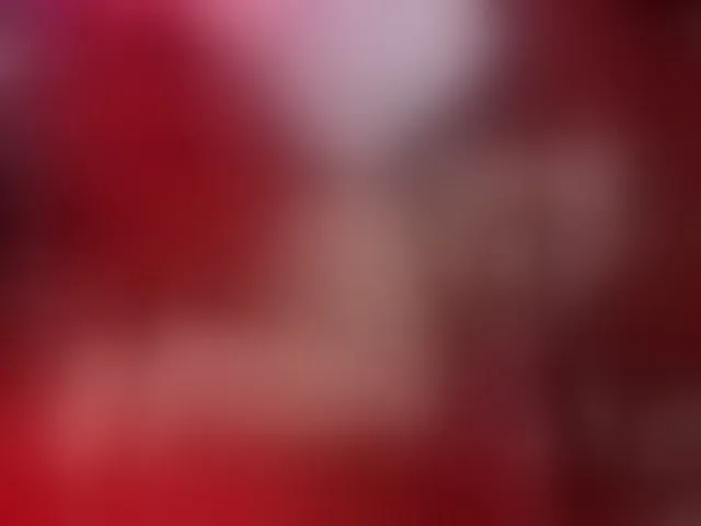 Live sex webcam photo for Megansweett1 #292678197